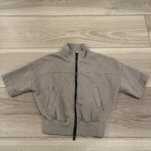 Kids Fear of God Essentials Zip Sweatshirt size xs 4/5